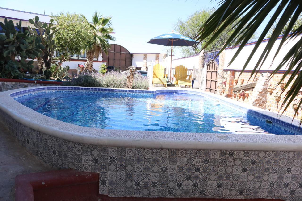 La Casona Azul Bed N Breakfast Santa Rosa de Jauregui Extérieur photo