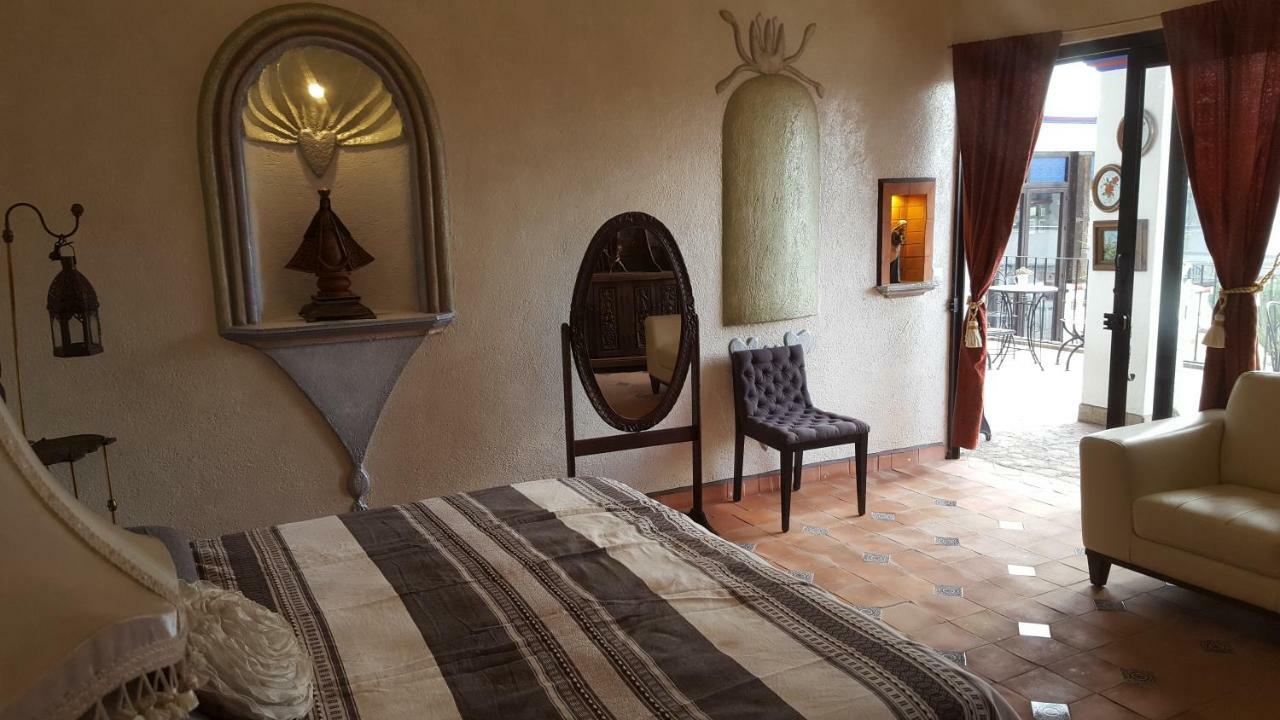 La Casona Azul Bed N Breakfast Santa Rosa de Jauregui Extérieur photo