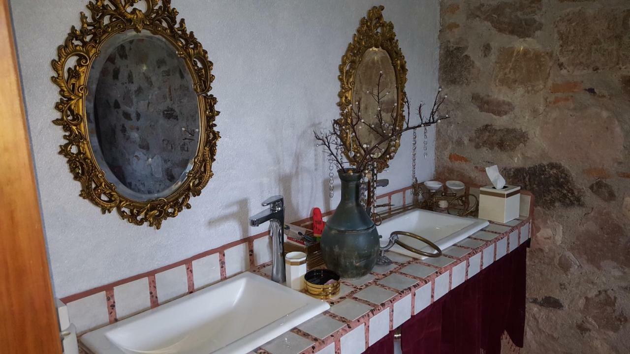 La Casona Azul Bed N Breakfast Santa Rosa de Jauregui Extérieur photo