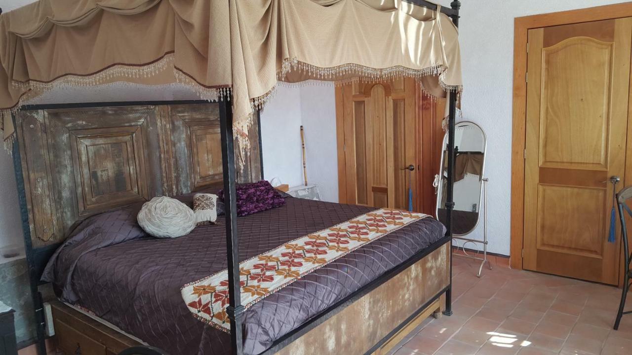 La Casona Azul Bed N Breakfast Santa Rosa de Jauregui Extérieur photo