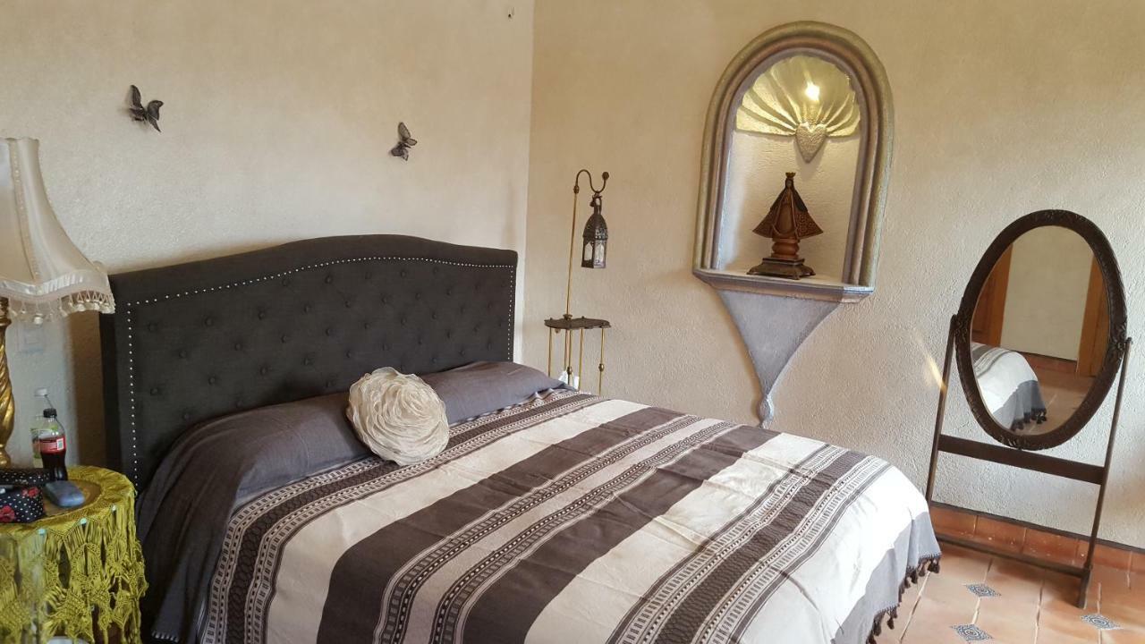 La Casona Azul Bed N Breakfast Santa Rosa de Jauregui Extérieur photo